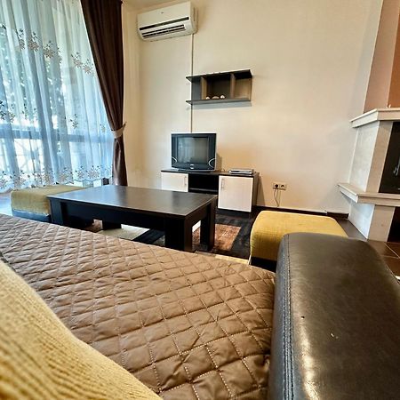 Menada Imperial Heights Villas Sunny Beach Exterior foto