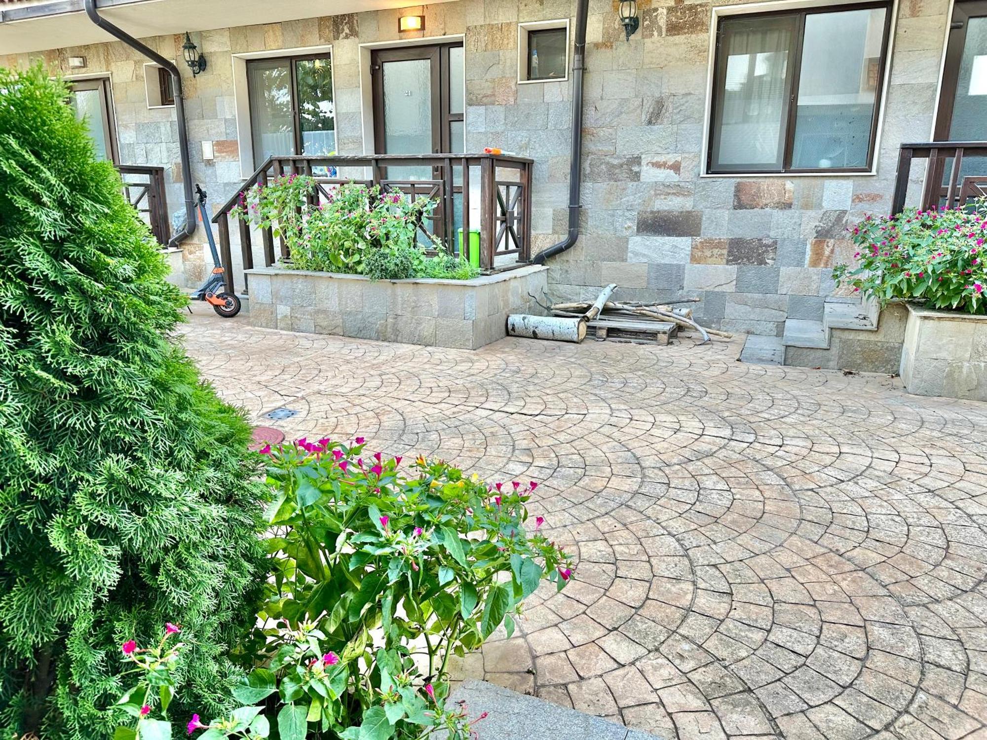 Menada Imperial Heights Villas Sunny Beach Exterior foto